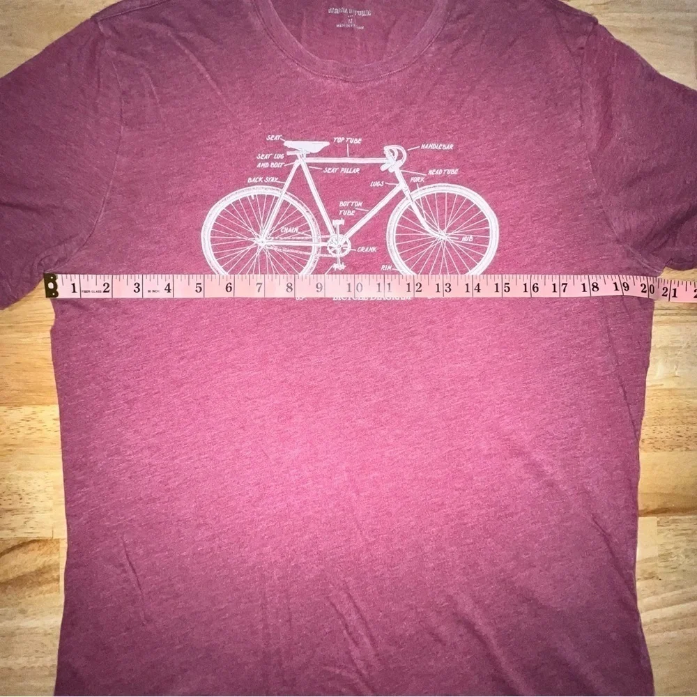 Banana Republic Bicycle Graphic Tee Shirt | Maroon | M
